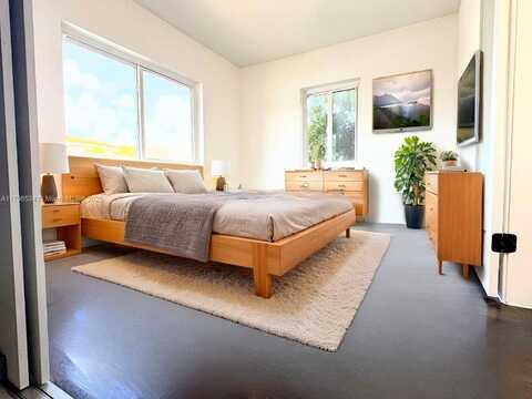 7325 Byron Ave, Miami Beach, FL 33141