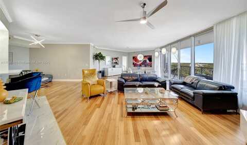 6051 N Ocean Dr, Hollywood, FL 33019