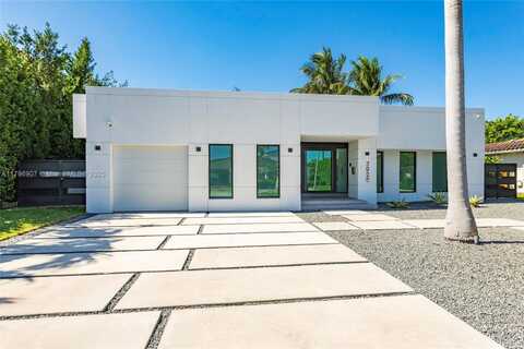 2020 NE 121st Rd, North Miami, FL 33181