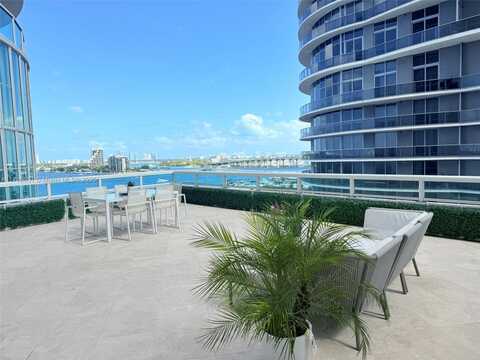 1800 N Bayshore Dr, Miami, FL 33132
