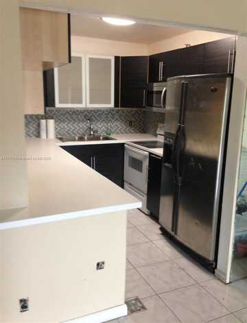 6101 N Falls Cir Dr, Lauderhill, FL 33319