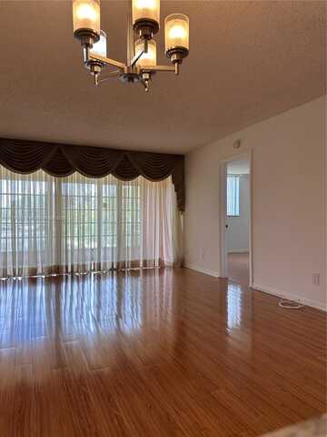5860 NW 64th Ave, Tamarac, FL 33319