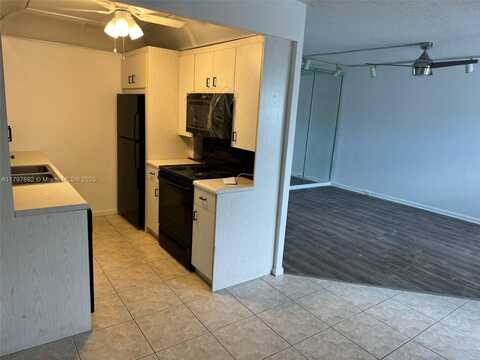 2081 Exeter, Boca Raton, FL 33434