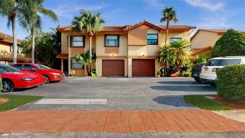 11282 SW 9th Ct, Pembroke Pines, FL 33025
