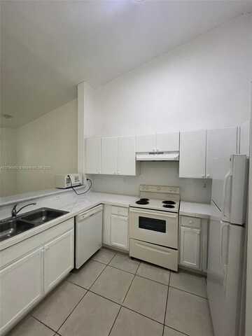 1661 SE 28th St, Homestead, FL 33035
