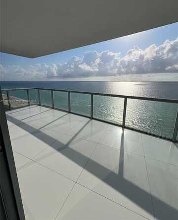 17121 Collins Ave, Sunny Isles Beach, FL 33160