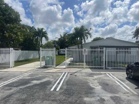 262 Northwest Dr, Miami, FL 33126