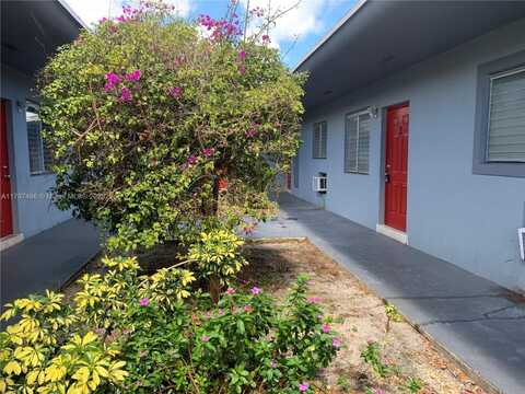 undefined, North Miami, FL 33161