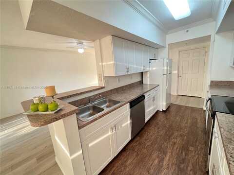 101 SW 117th Ave, Pembroke Pines, FL 33025
