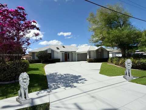 5400 NW Emblem St, Port Saint Lucie, FL 34983