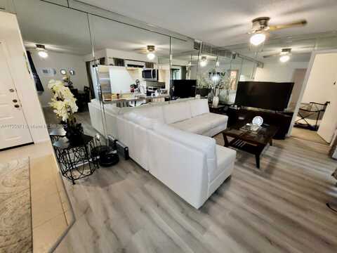 20075 NE 3rd Ct, Miami, FL 33179