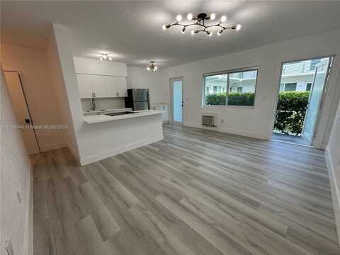 9270 E Bay Harbor Dr, Bay Harbor Islands, FL 33154