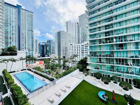 1111 SW 1st Ave, Miami, FL 33130