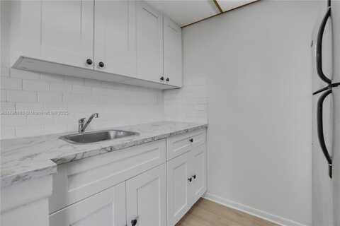 2145 Pierce St, Hollywood, FL 33020