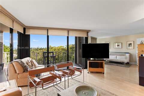 2000 Towerside Ter, Miami, FL 33138