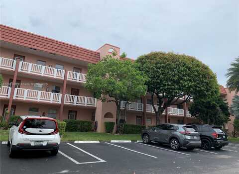 9621 Sunrise Lakes Blvd, Sunrise, FL 33322