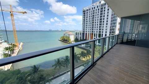 460 NE 28th St, Miami, FL 33137