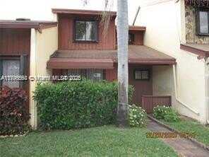424 SE 11th Ter, Dania Beach, FL 33004