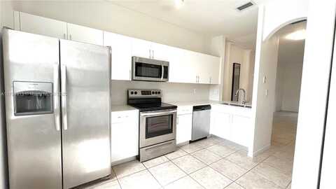 5600 NW 114th Pl, Doral, FL 33178