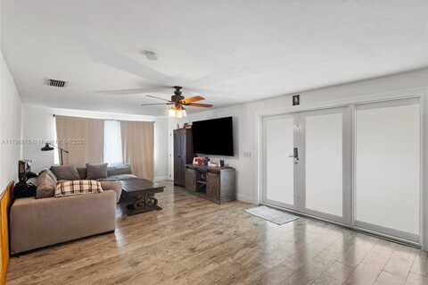 3510 SW 87th Ave, Miami, FL 33165