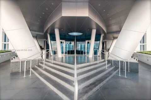 17001 Collins Ave, Sunny Isles Beach, FL 33160