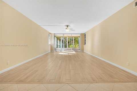 933 Cypress Grove Dr, Pompano Beach, FL 33069
