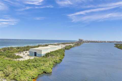 300 Bayview Dr, Sunny Isles Beach, FL 33160
