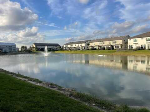 2151 S Appleton Cir S, Oakland Park, FL 33309