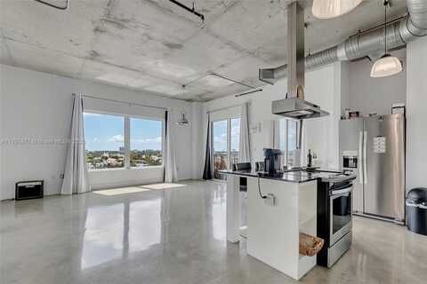 10 SW South River Dr, Miami, FL 33130
