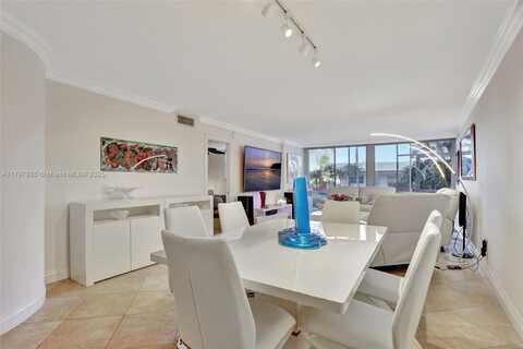 2731 NE 14th St Cswy, Pompano Beach, FL 33062