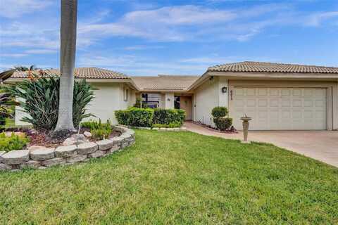 8215 NW 85th Ave, Tamarac, FL 33321