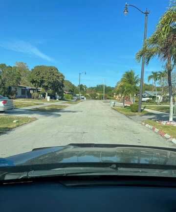 8200 SW 7th St, North Lauderdale, FL 33068