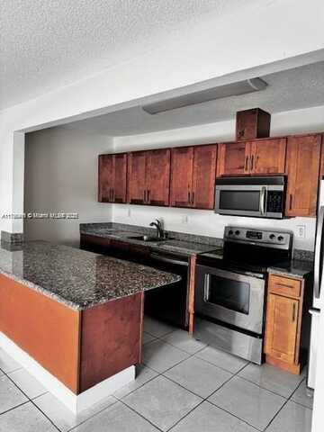 4610 NW 79th Ave, Doral, FL 33166