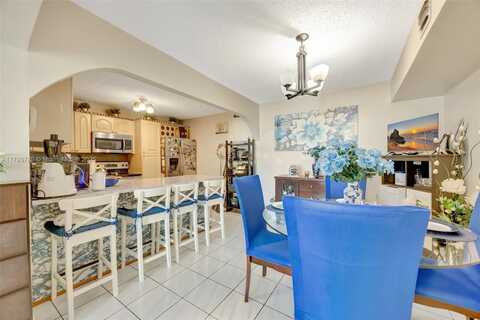 11755 SW 18th St, Miami, FL 33175