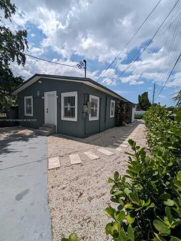 790 NW 60th St, Miami, FL 33127