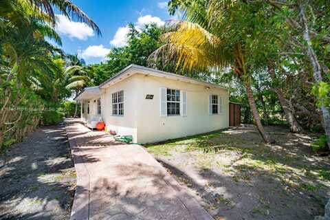 17380 NE 4th Pl, North Miami Beach, FL 33162