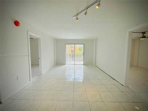 4717 NW 7th St, Miami, FL 33126