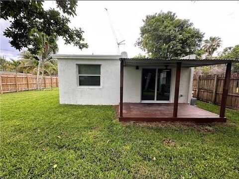 2529 NE 181st St, North Miami Beach, FL 33160