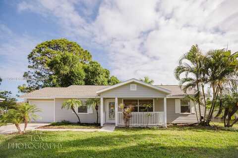 557 NW Fairfax Ave, Port Saint Lucie, FL 34983