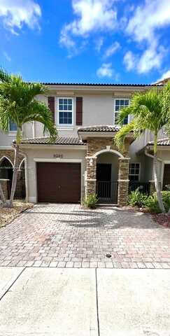 9285 SW 220th Ter, Cutler Bay, FL 33190