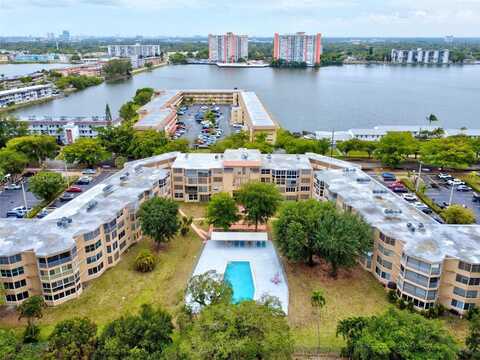 1301 NE 191st St, Miami, FL 33179