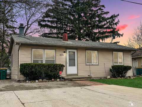 35381 Dern, Rockwood, MI 48173