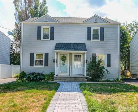 9 MacArthur Drive, Edison, NJ 08837