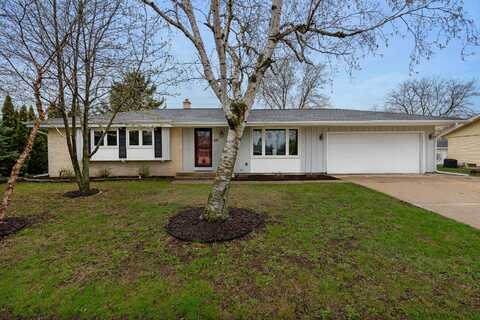 210 W Cedar St, Grafton, WI 53024