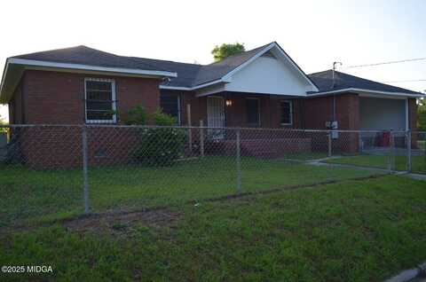 3481 Hillcrest Avenue, Macon, GA 31204