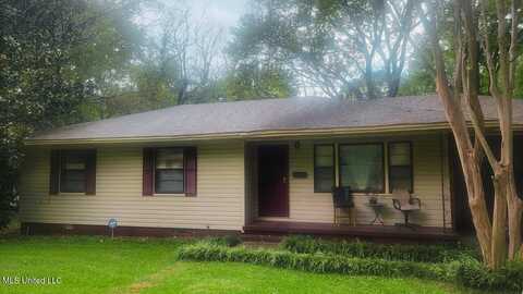 3215 Charleston Drive, Jackson, MS 39212