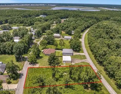 2376 Coelho Way Way, Diamondhead, MS 39525