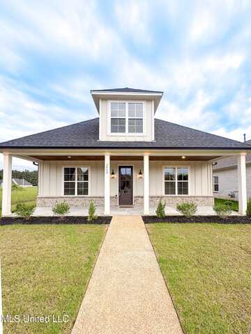 3453 Kreunen Street, Nesbit, MS 38651