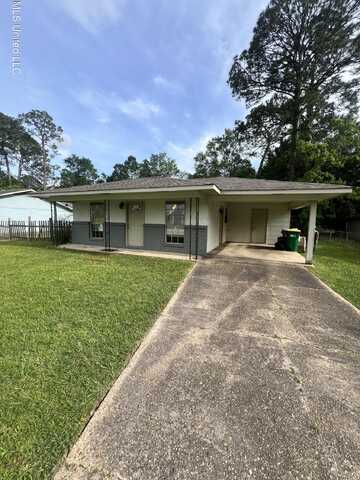 4612 Old Fort Bayou Road, Ocean Springs, MS 39564