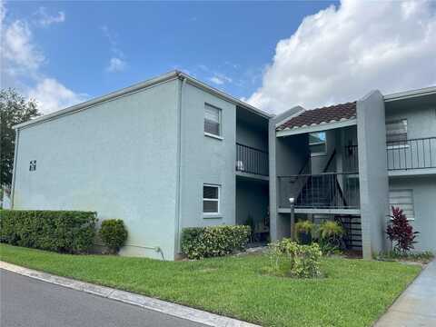 2868 SOMERSET PARK DRIVE, TAMPA, FL 33613